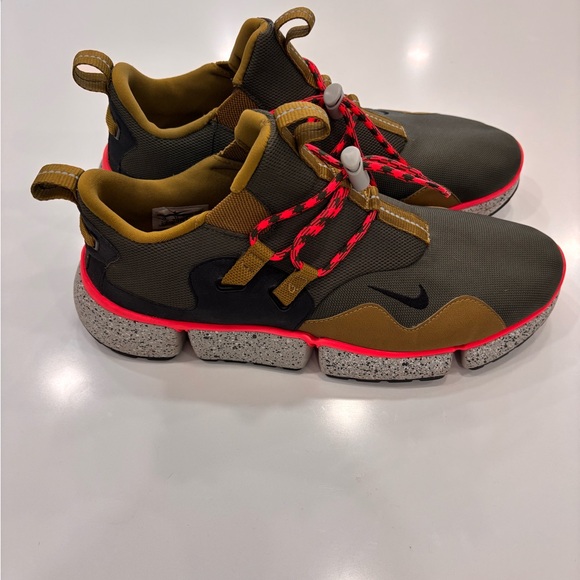 Nike Pocket Knife Desert Moss in Men’s Size 12 - Picture 2 of 6